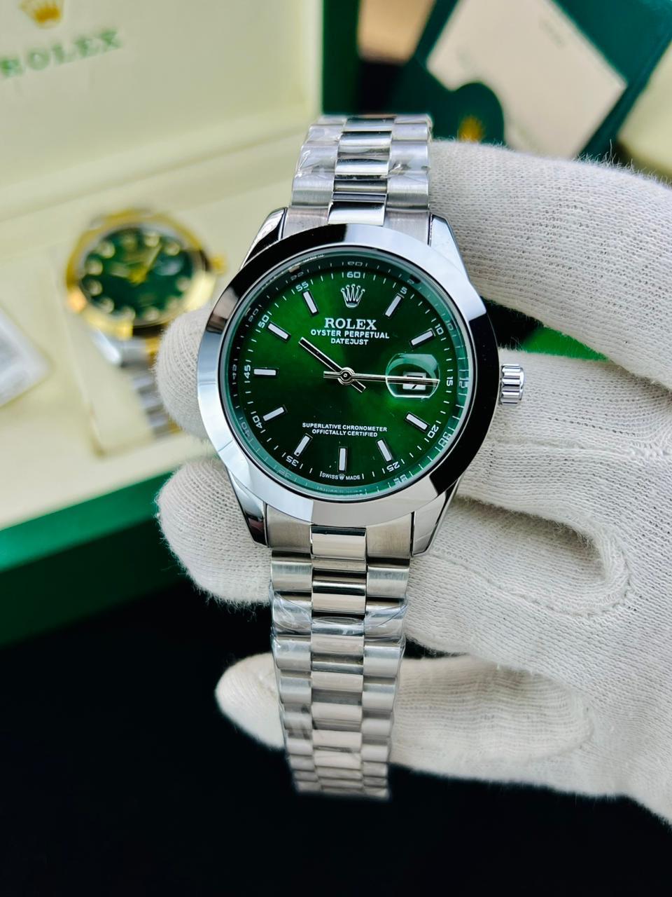 Luxury Green Dial Men’s Watch – Premium Silver Stainless Steel Chain Watch
