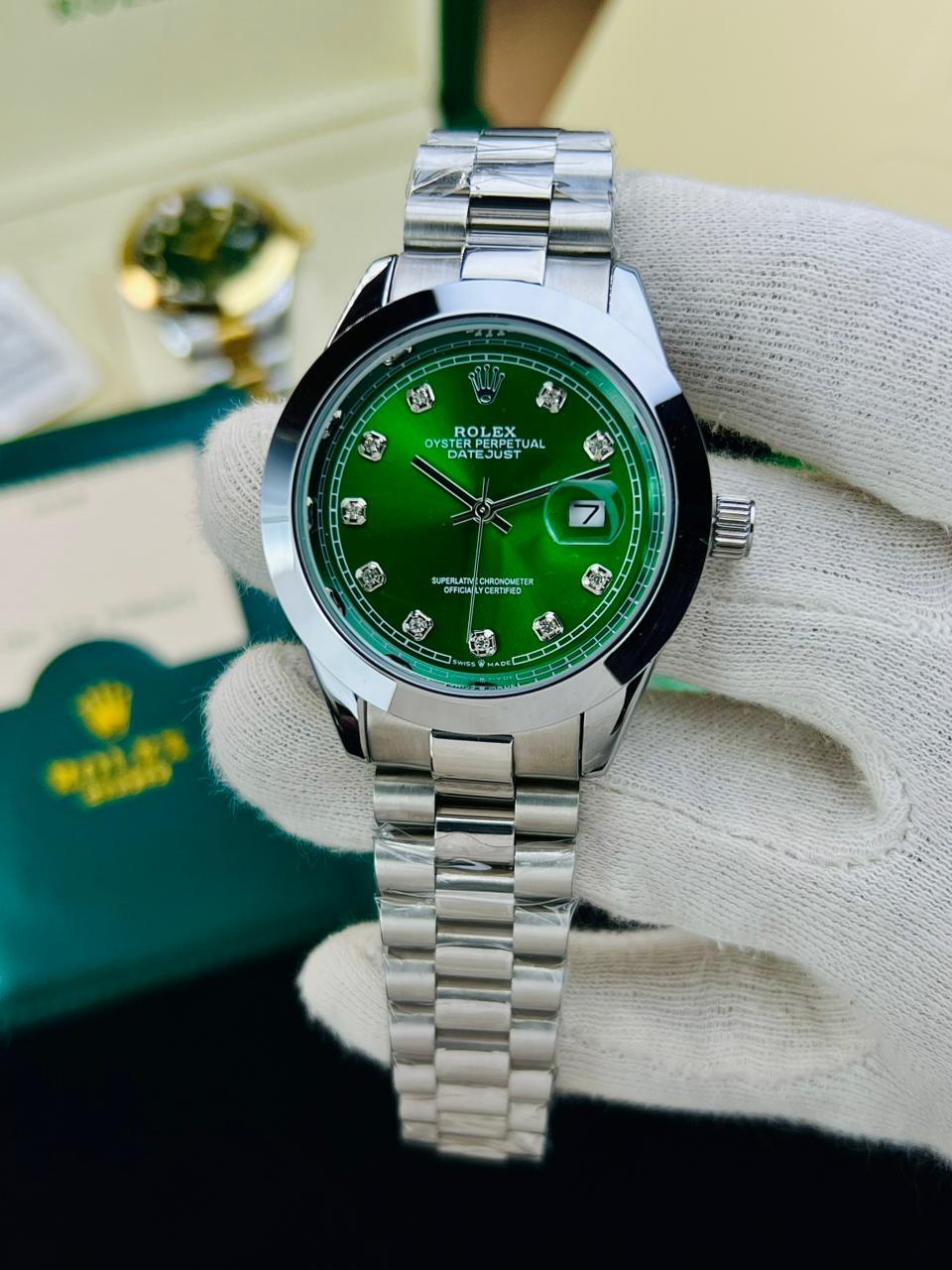 Luxury Green Dial Men’s Watch – Premium Silver Stainless Steel Chain Watch