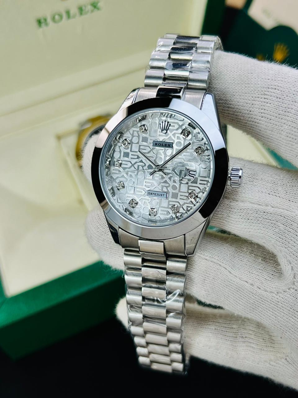 Luxury Silver Diamond Dial Men’s Watch – Premium Stainless Steel Chain Watch