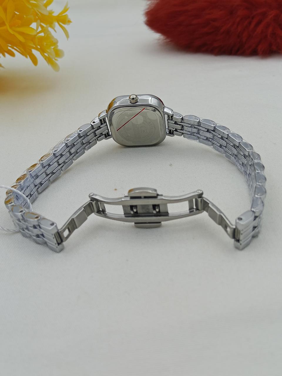 Elegant Silver Women’s Watch – Sky Blue Dial Stainless Steel Bracelet Watch