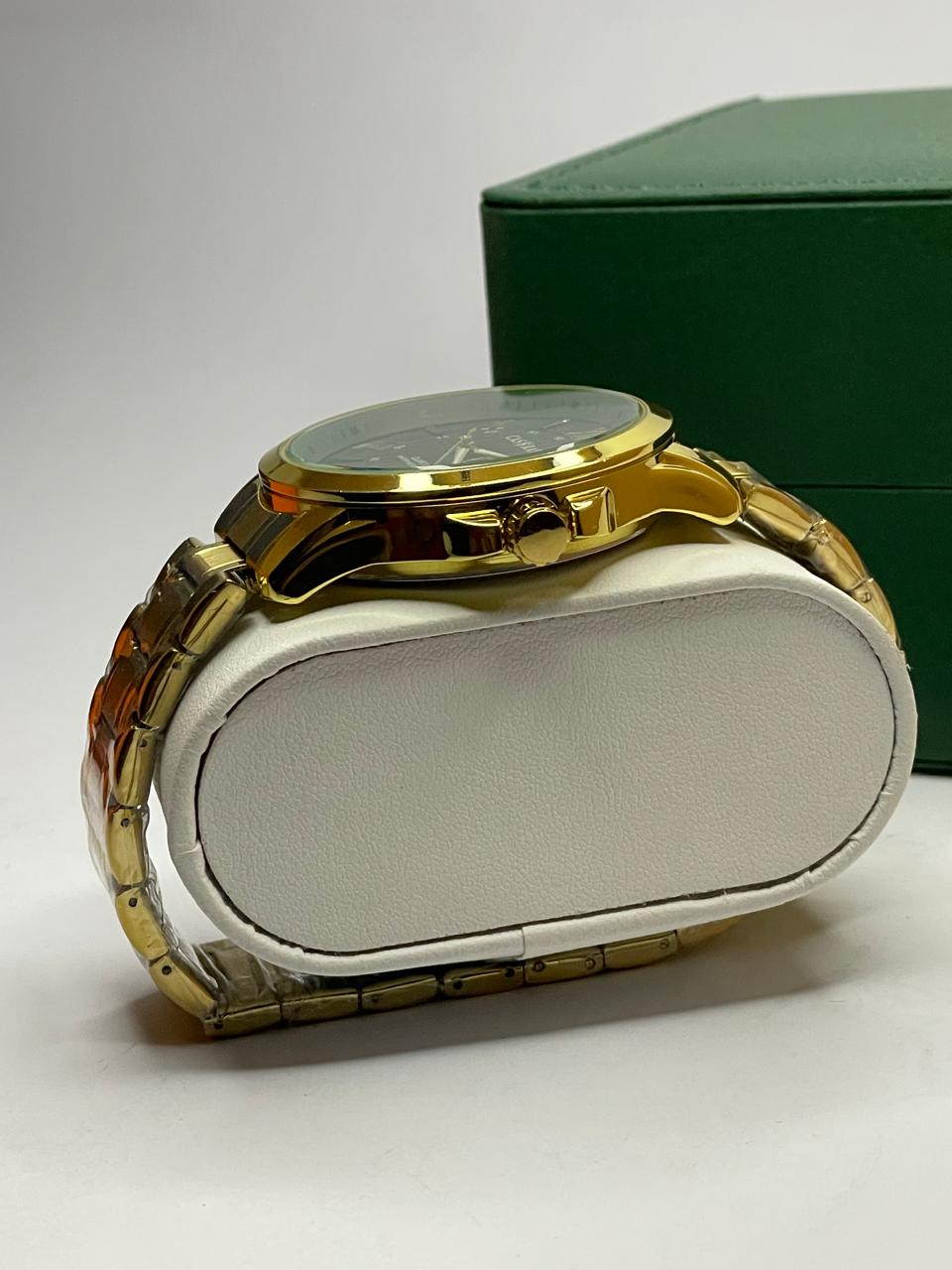 Cassray Executive Men’s Quartz Wristwatch