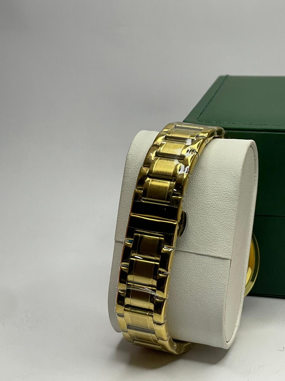 Cassray Executive Men’s Quartz Wristwatch